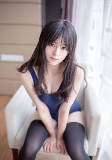 歐美偷拍裸體美女_1080P神馬影院手機在線