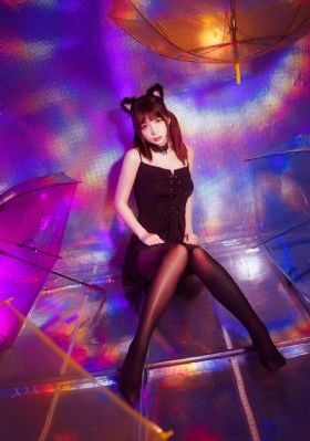 歐美頭像情侶白色_BD高清視頻播放