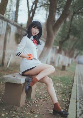 歐美裝修風格小臥室_720高清在線觀看