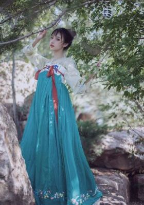 歐美白白色視頻_4K迅雷電影在線(xiàn)